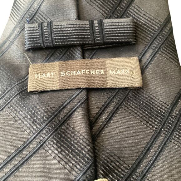 Pre Owned Men’s Hart Schaffer Marx Tie Neck Tie Necktie All Silk From Italy - Picture 3 of 5